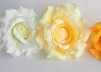 Róże rozwinięte różne kolory 1szt śred. 13cm F-004