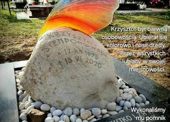 Kontrastowo – Twój Pomnik, Twoja Historia, Nagrobek artystyczny rzeźbiarski