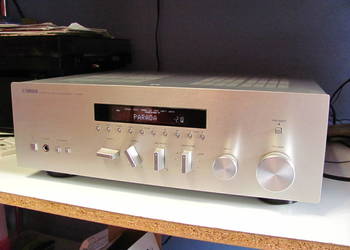 Amplituner stereo Yamaha R-S300