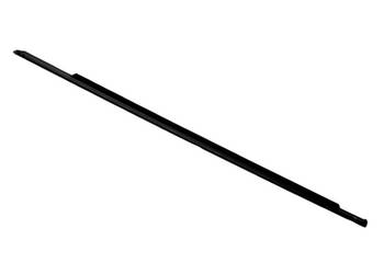 VOLVO C40 listwa ozdobna zgarniajaca drzwi prawy przod czarny OE 32229689