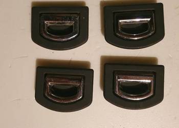 Uchwyty mocowania w bagażniku Audi 1j0864203