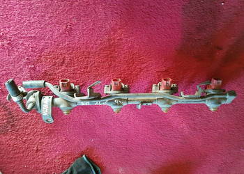 NISSAN PRIMERA ALMERA 2.016V WTRYSK PALIWA WTRYSKIWACZ LISTWA CZUJNIK