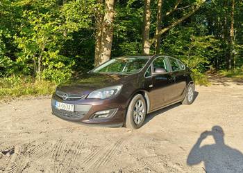 Opel Astra J sedan 1.4 turbo LPG 140KM