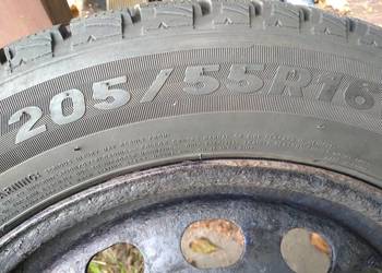 Opony zimowe 205x55x16 z felgami stalowymi od Audi