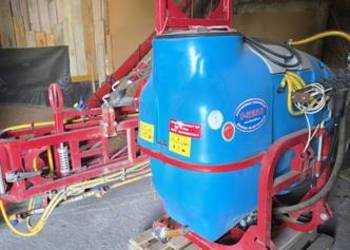 Opryskiwacz zawieszany Biardzki 550L / 15m – Stan BARDZO DOBRY! Z hydraulic