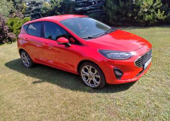 Ford Fiesta czerwona strzala