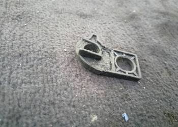 Uchwyt Mocowanie Lamy Przód Lewy Audi A4 B5 (a-23)