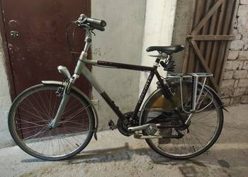 Gazelle Geneve Gold Line i Btwin Rockrider 340