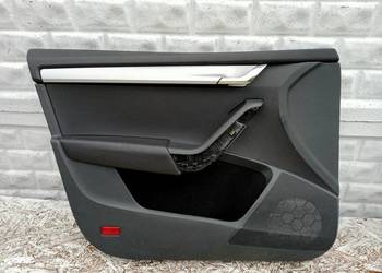 BOCZEK TAPICERKA LEWA PRZÓD SKODA OCTAVIA III 13-