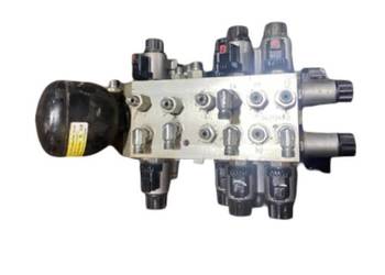 JCB 332/K1365 (HYDAC 3431354) rozdzielacz hydrauliczny do JCB JS 130W, JS1…