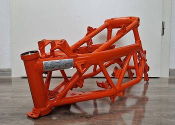 Rama z dokumentami 2021 KTM DUKE 125 swap 390 Prosta Gotowa do montażu