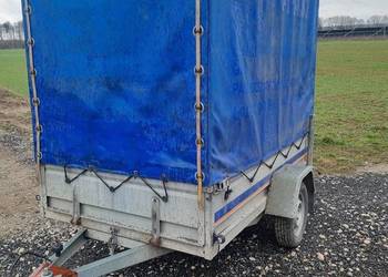 Przyczepka samochodowa niewiadów