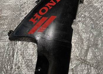 HONDA VFR750F VFR Osłona Dolna Prawa Owiewka 64311-MZ7A/0000 N1068