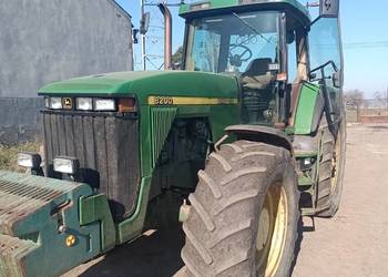 John Deere 8200