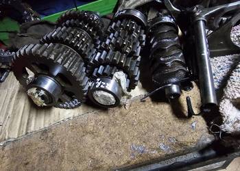Kawasaki ZZR 600 skrzynia biegów wodziki choinki zębatki tryby zzr600 tryb