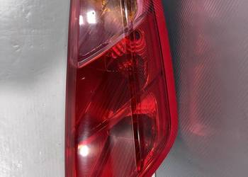 FIAT GRANDE PUNTO PRAWA LMAPA TYŁ
