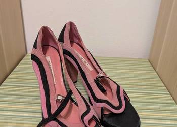 Buty na obcasie 38