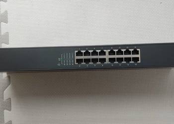 Switch TP-Link TL-SF1016 10/100Mbps, 16 portów LAN, montaż RACK