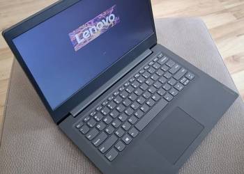 Na sprzedaż oferuję wydajny i niezawodny laptop biznesowy Lenovo V14 G4