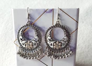 Orientalne kolczyki boho koła srebrny kolor kwiat hippie bohemian Bollywood Orientalne kolczyki boho koła srebrny kolor kwiat hippie bohemian Bollywood