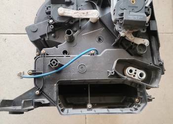 Nagrzewnica z obudową climatronic Toyota Avensis T25  02-