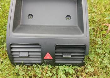 Wloty powietrza Golf V 1K0 819 743A