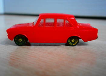 Moskwicz 408 ZC-27 1:72 Ruch miniatura PRL