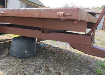 przyczepa jednoosiowa