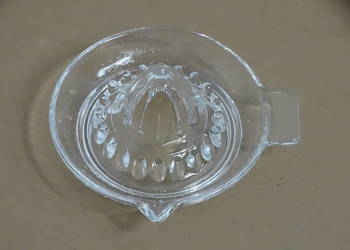 Szklana wyciskarka do cytrusów i cytryn | Vintage / PRL | 14 cm