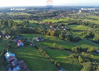 Działka budowlana w pobliżu gór i lasu