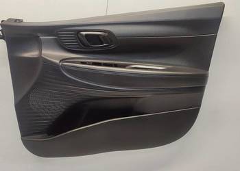 HYUNDAI BAYON BOCZEK DRZWI PRAWY PRZÓD 82320-Q0000