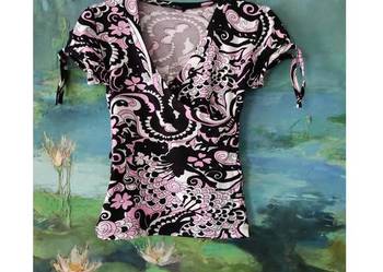 damska bluzka top t-shirt z krótkim rękawem zakładany dekolt