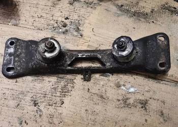 Łapa podpora mocowanie skrzyni biegów BMW E34 525tds