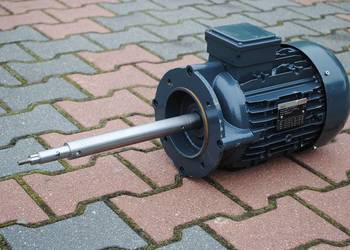 Silnik elektryczny kołnierzowy 4kw. 2945obr./min.. Firmy Stubbe