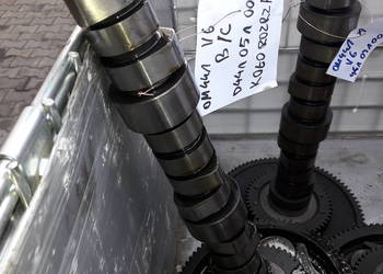 D4410510001 Wałek rozrządu Mercedes V6 1834 1831