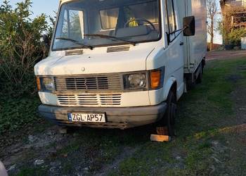 Sprzedam DAIMLER-BENZ 409 Z WINDĄ ZAŁADOWCZĄ