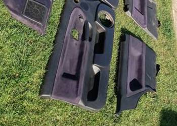 Boczki + tylna półka BMW E36 Coupe