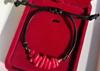 Bransoletka z naturalnego czerwonego korala.