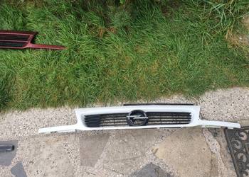 Grill atrapa chłodnicy Opel Astra F 95-02 classic biała