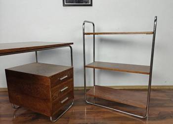 Regał pomocnik w stylu Bauhaus półki dębowe bejcowane i lakierowane
