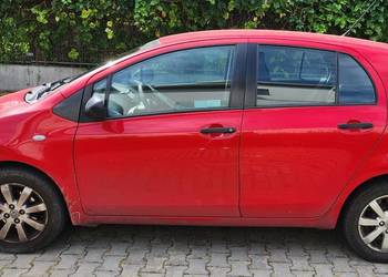 Toyota Yaris 1,3 VVT-i 2008r uszkodzony