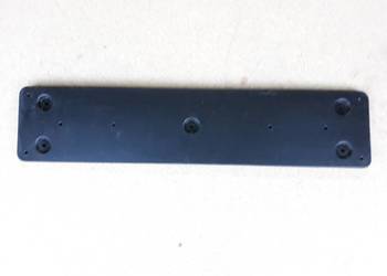 BMW 5 G30 G31 RAMKA PODSTAWA TABLICY REJESTRACYJNEJ 8070399