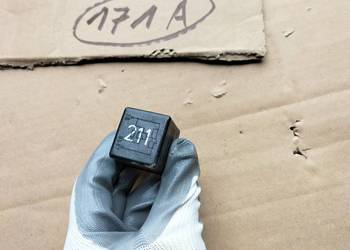 PRZEKAŹNIK 211 AUDI 80 90