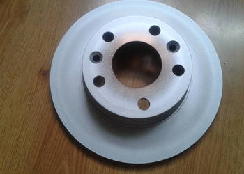 440A06575R Tarcza tyl , klocki  Renault Megane 4