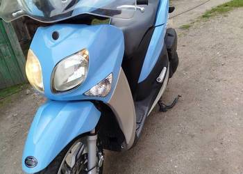 Skuter Yamaha xenter 125 i 4 T.