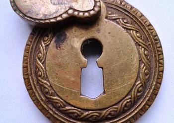 Rozeta mosiężna. Rozeta mosiężna.