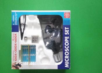Mikroskop dziecięcy.