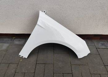 Błotnik prawy przód Focus mk3 lift