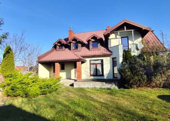 Ciekawy dom parterowy z poddaszem - NAREW