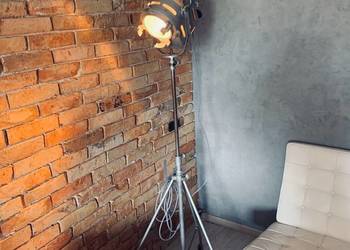 Zabytek PRL lampa filmowa Vintage loft industrialna